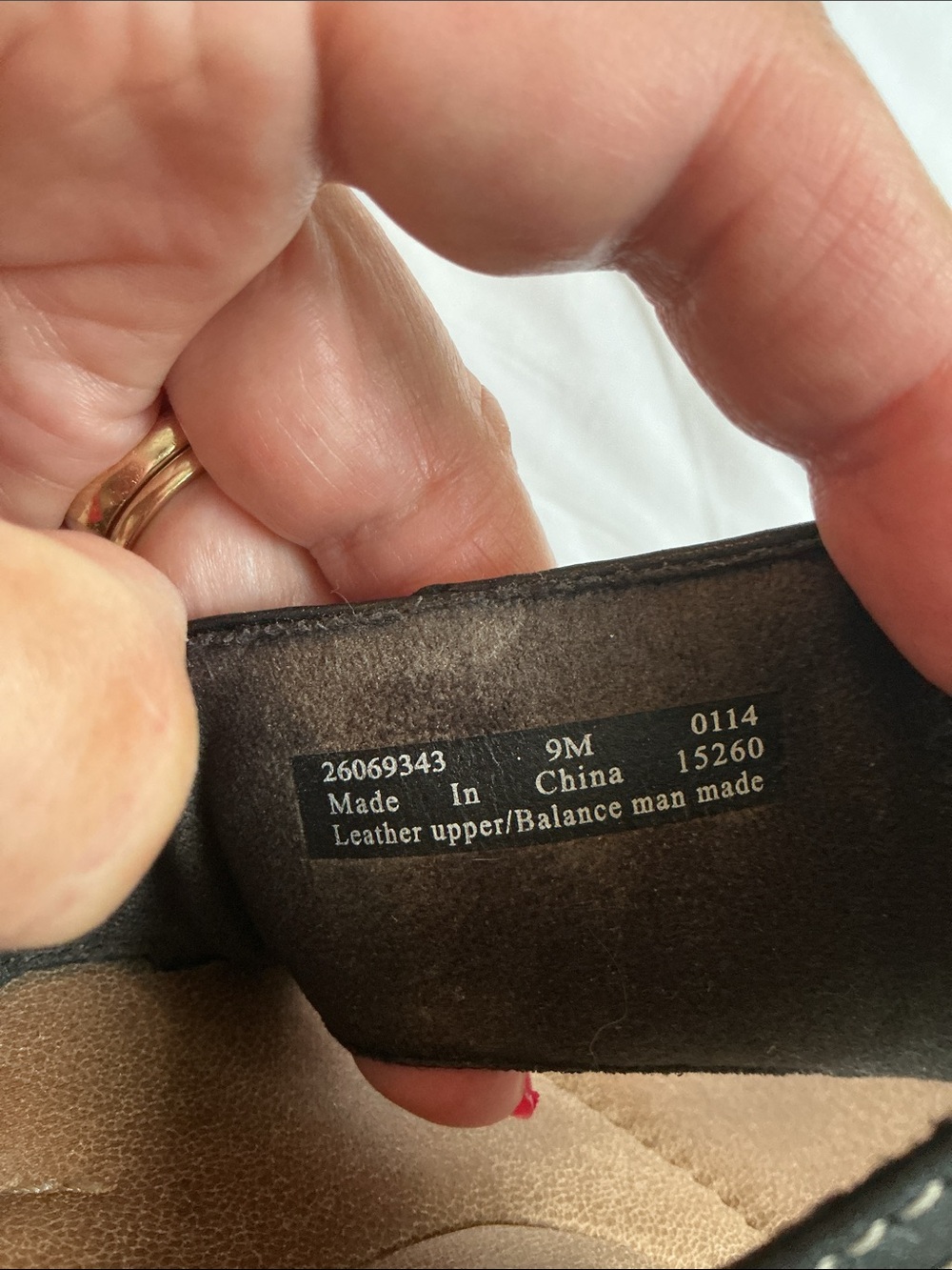 Clarks Black Leather Studded Thong Sandals - Picture 8 of 8